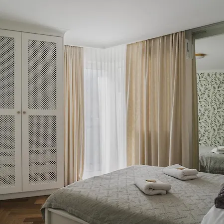 Concierge Kamionek דירה *